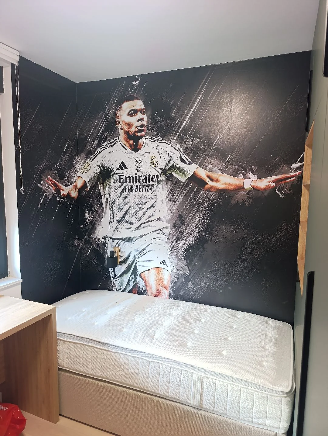 Fototapeta sa fudbalerom u spavaćoj sobi